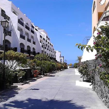 Rocas Del Mar Tenerife Apartment *
