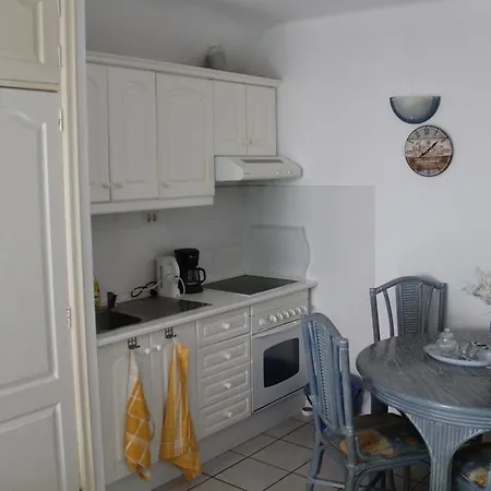 Rocas Del Mar Tenerife Apartment *