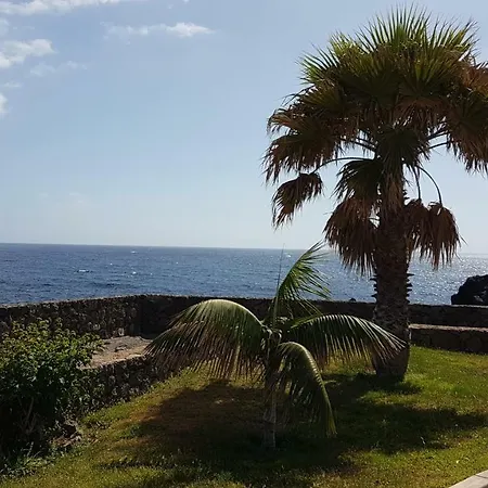 Rocas Del Mar Tenerife Apartment *